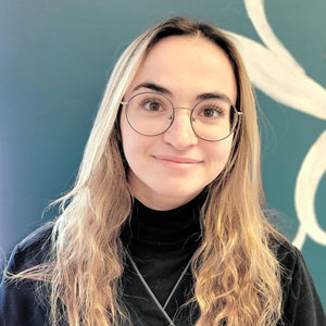 Ariane Bonneville : Assistante dentaire
